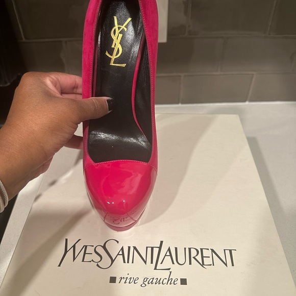 Saint Laurent Tribute Two Patent-Cap Suede Pump, Fuchsia - Picture 4 of 5